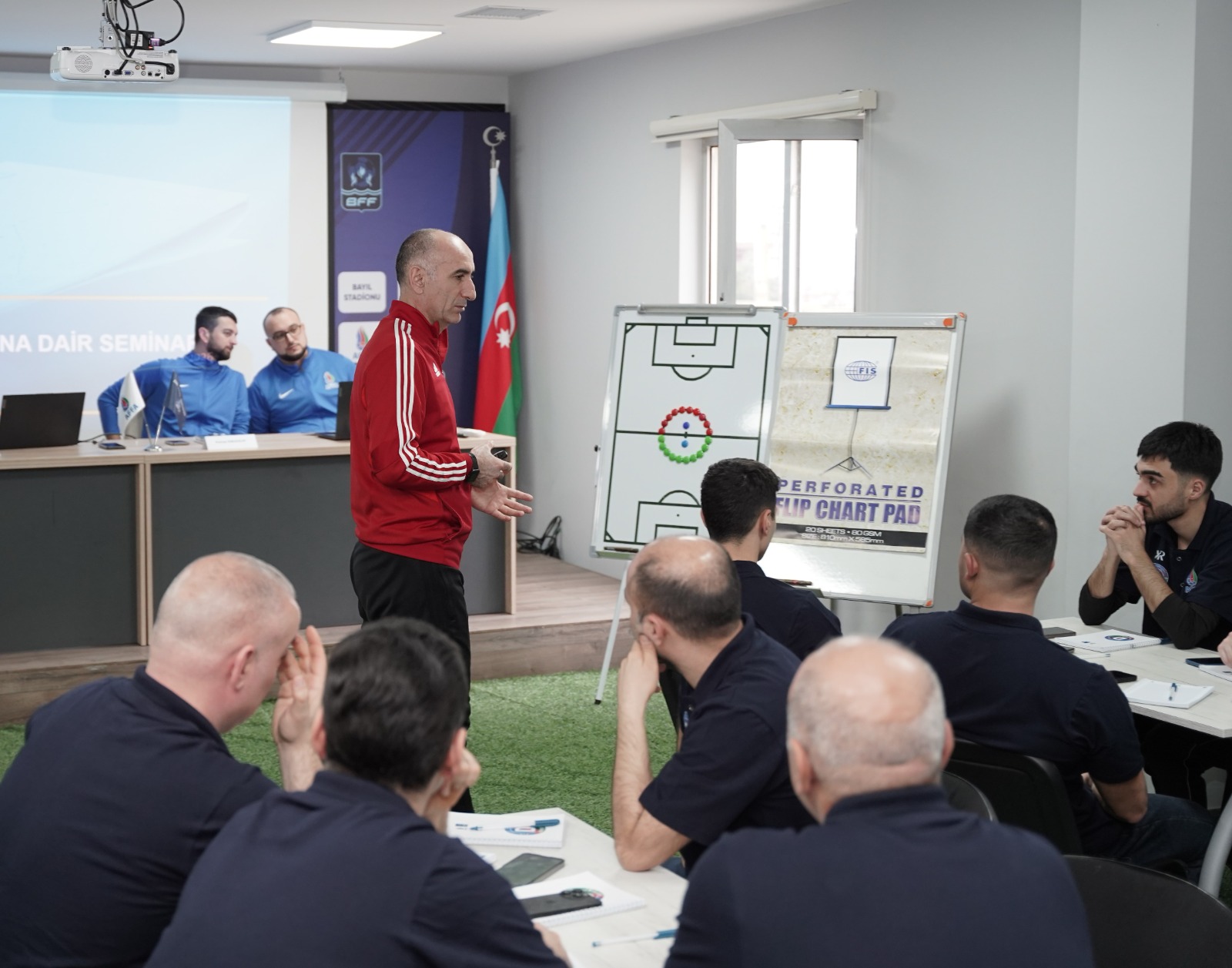 D lisenziyalı məşqçi kursları yekunlaşdı (FOTO)