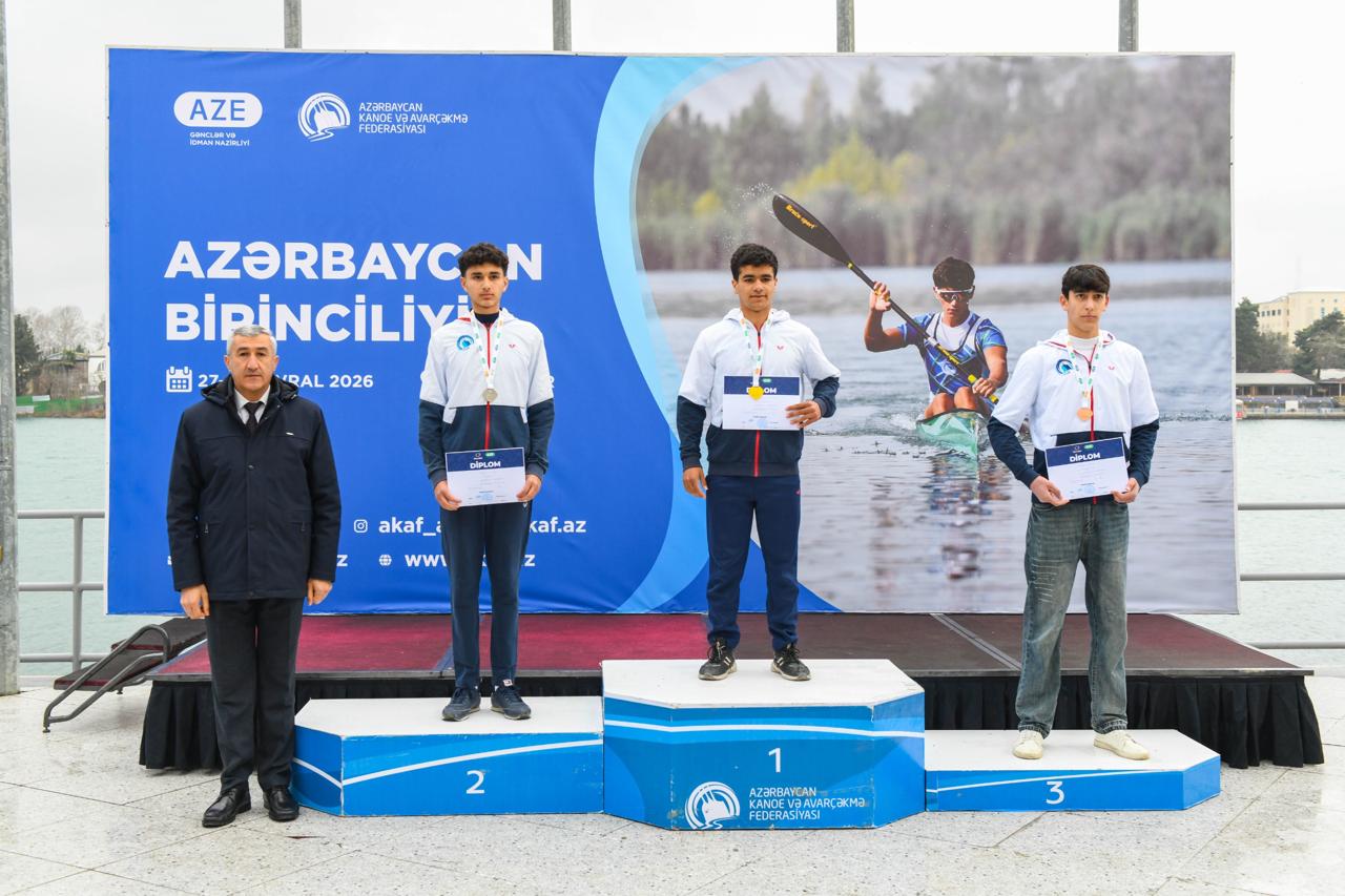 Avarçəkmə və kanoe üzrə Azərbaycan birinciliyi keçirildi (FOTOLAR)