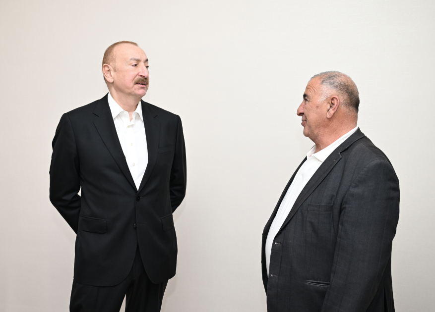 Prezident ailə üzvləri ilə Xocavənd və Xocalıya səfər edib (YENİLƏNİB)