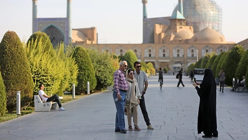 İranda turizm iflic vəziyyətə: Tur agentlikləri müflis olur