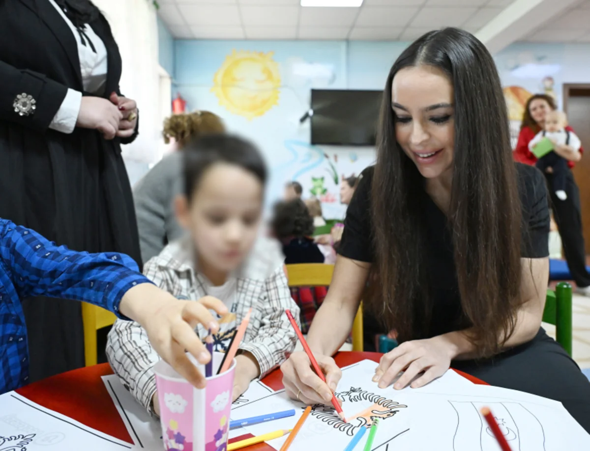 Leyla Əliyeva Tiranada uşaq evi və xəstəxana mərkəzini ziyarət etdi (FOTO)