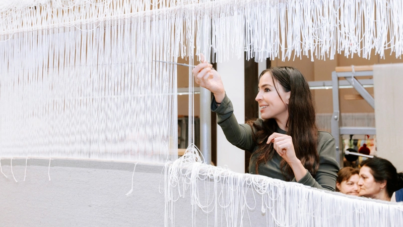 Şuşa məscidi üçün hazırlanan dairəvi əl xalçasının kəsim mərasimi oldu (FOTO)