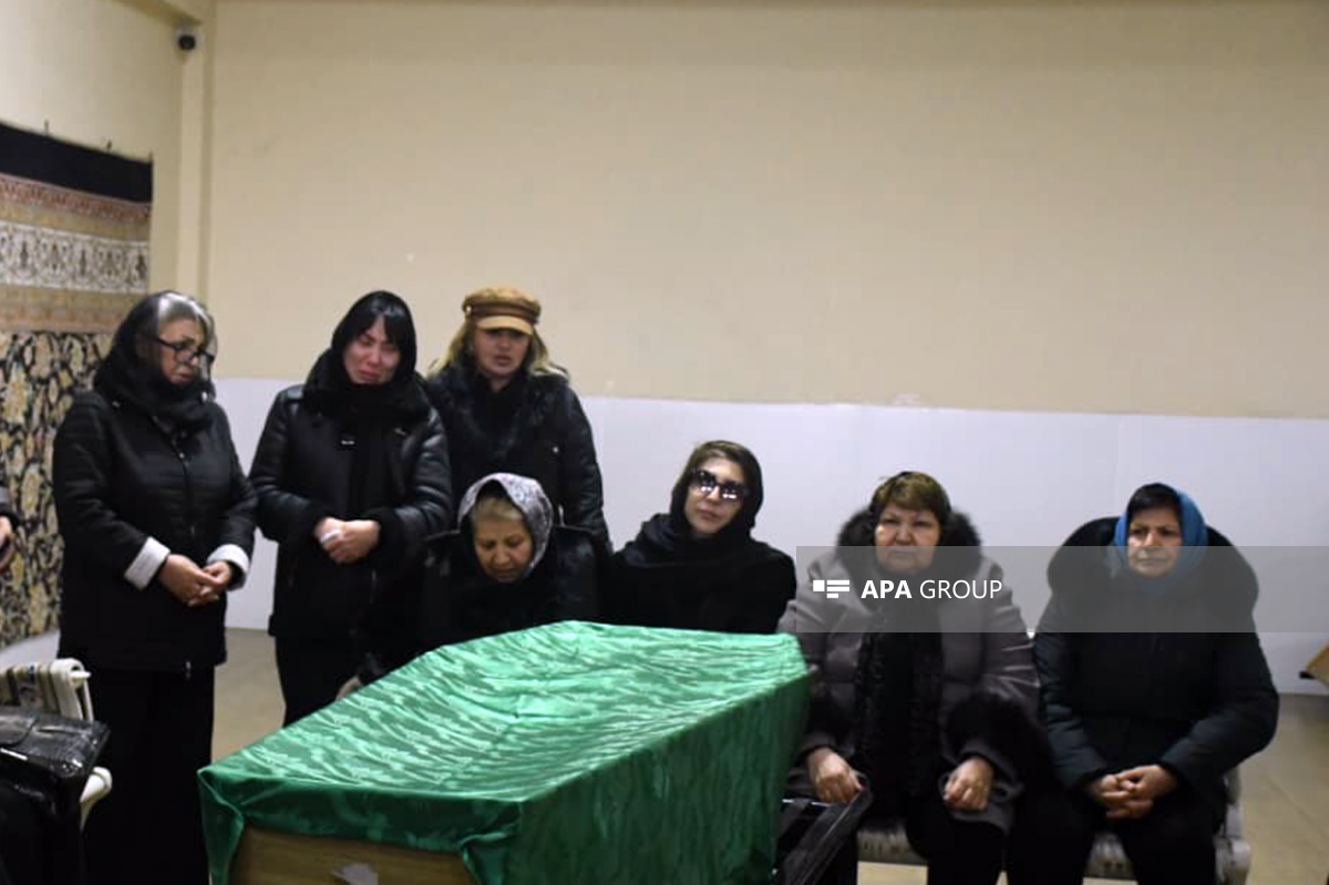 Fəzail Ağamalı dəfn edildi (FOTO)