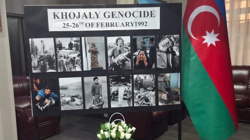 Azərbaycanın Qırğızıstandakı səfirliyində Xocalı soyqırımının xatirəsi yad edildi (FOTO)