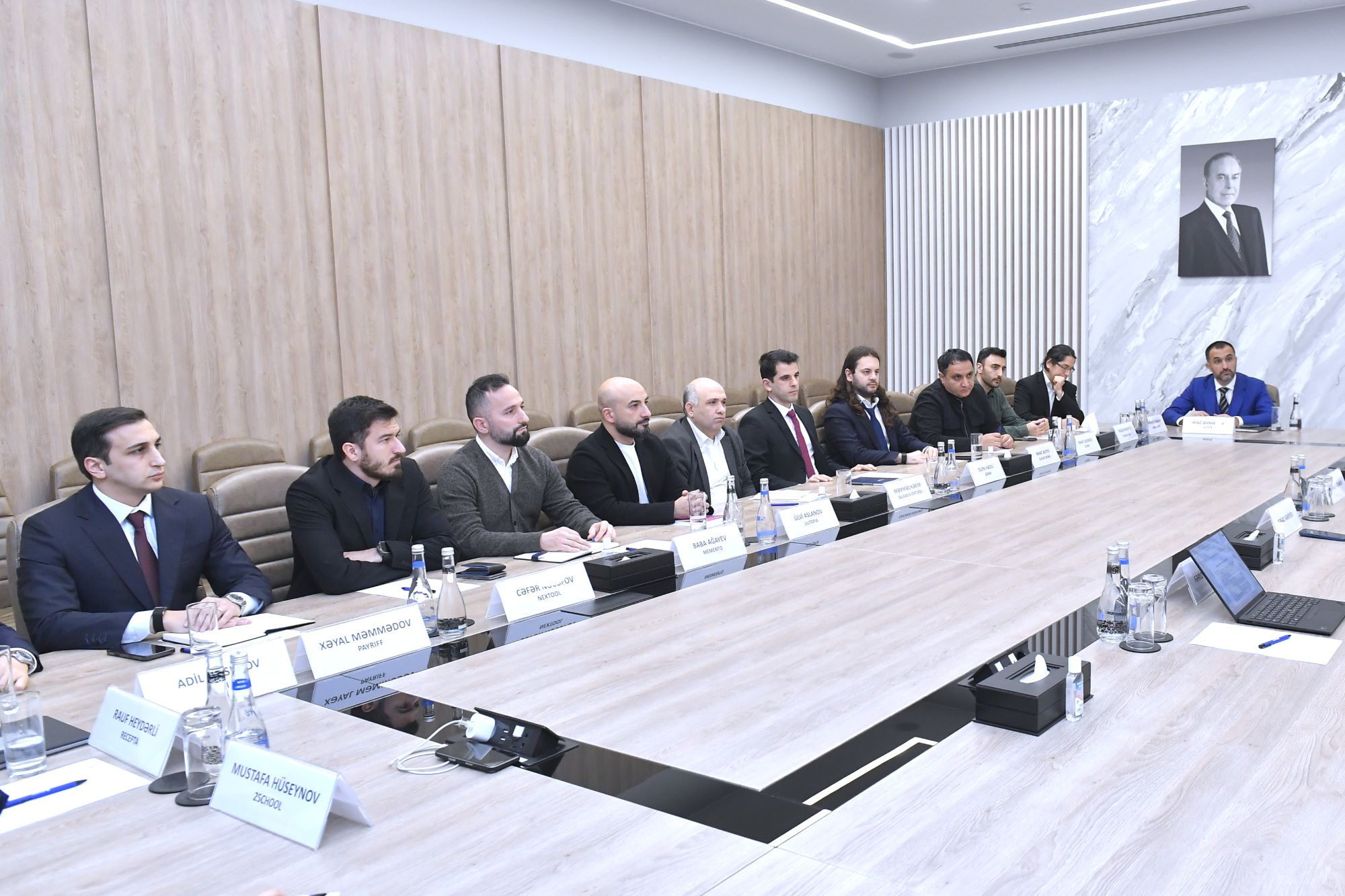 Rəşad Nəbiyev startap nümayəndələri ilə görüşdü (FOTO)