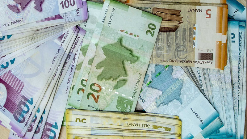 Azərbaycanda pul bazası artdı