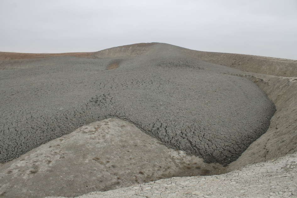 Azərbaycanda güclü palçıq vulkanı püskürdü (FOTO)