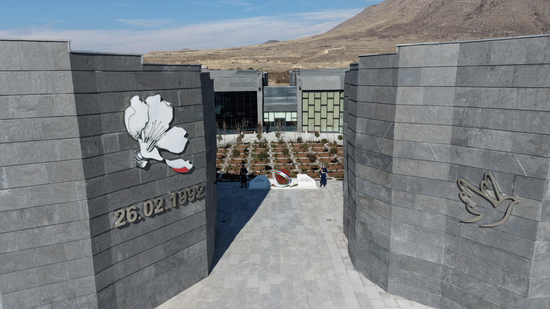 Prezident və birinci xanım Xocalı Soyqırımı Memorialının açılışında iştirak etdi (YENİLƏNİB)