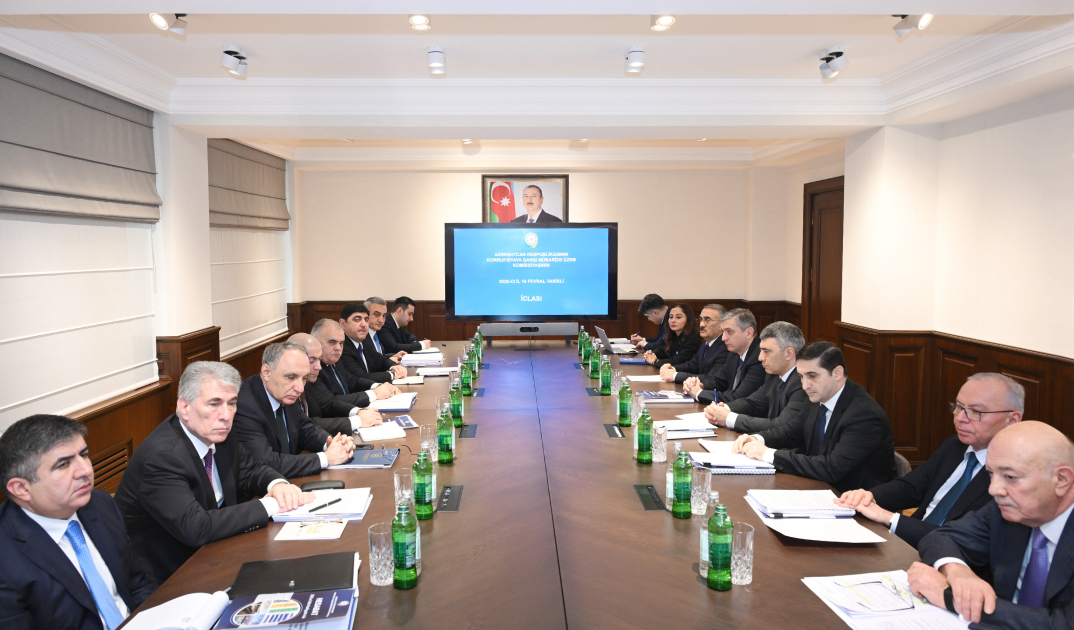Korrupsiyaya qarşı mübarizə üzrə Komissiyasının iclası keçirildi (FOTO)