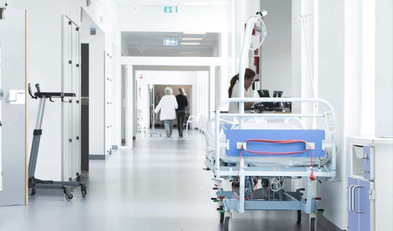 Klinikada xanım həkimin qapısını zorla açan şəxs həbs edildi: 