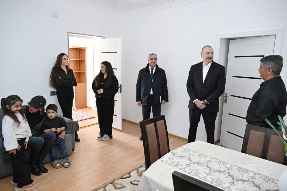 Prezident ailə üzvləri ilə Xocavənd və Xocalıya səfər edib (YENİLƏNİB)