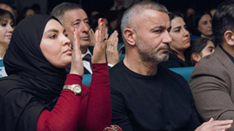 Qurban Qurbanov həyat yoldaşı ilə tədbirdə (FOTO)