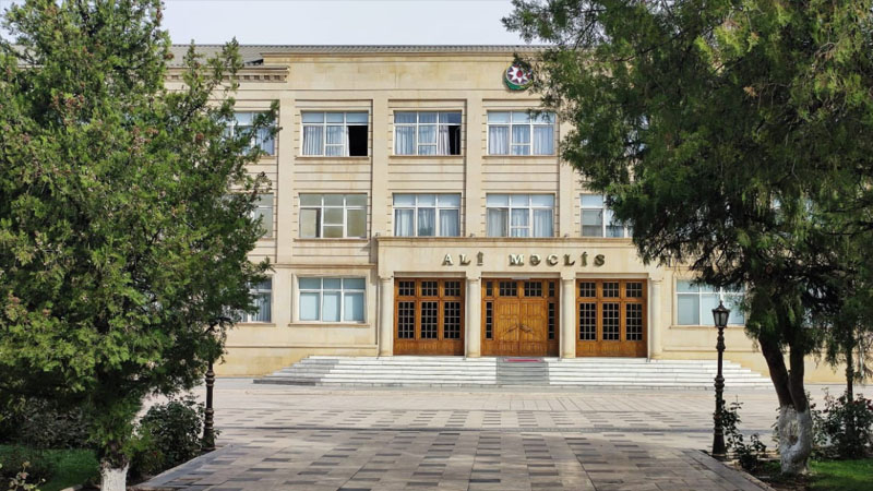 Naxçıvan Ali Məclisi deputatlarının köməkçiləri olacaq