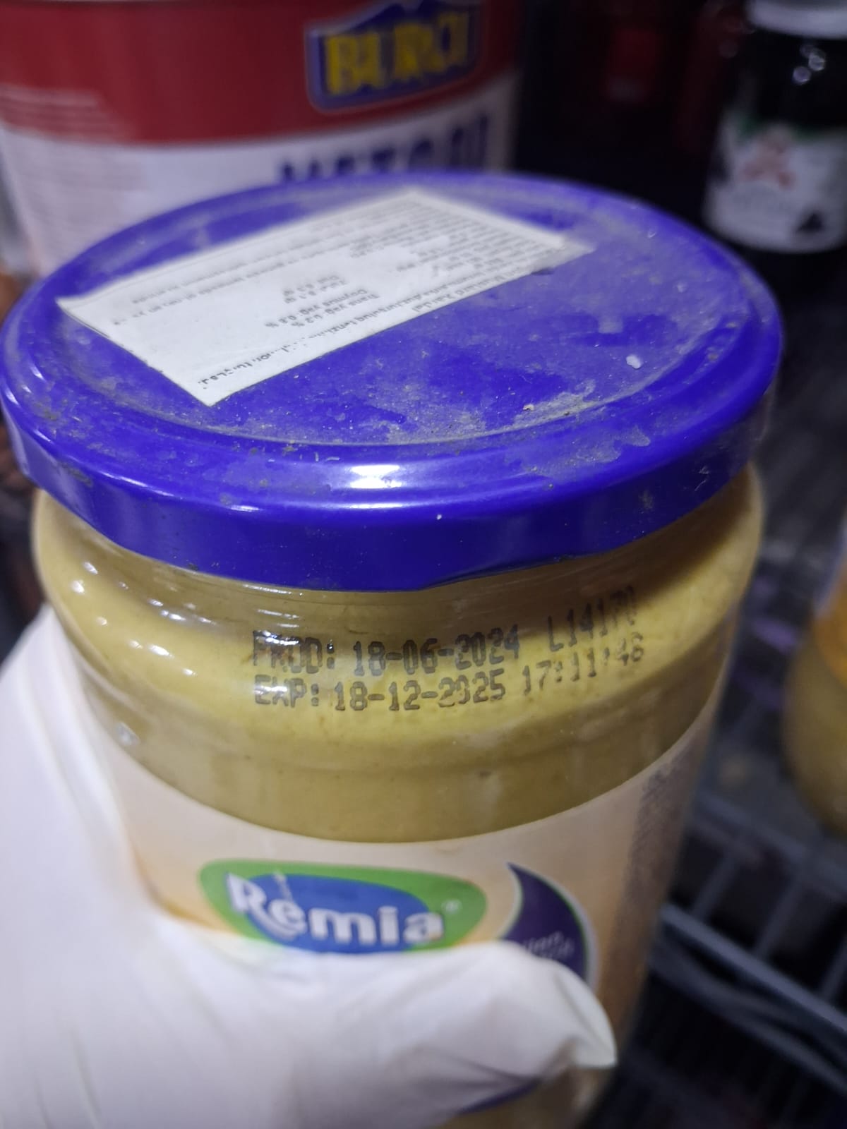 Aqşin Fatehin restoranında saxta içkilər satılırmış (FOTO)