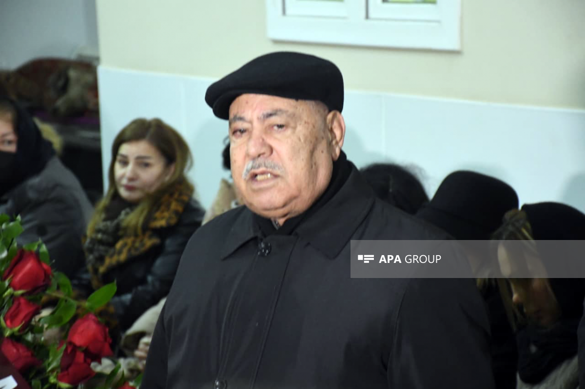 Fəzail Ağamalı dəfn edildi (FOTO)