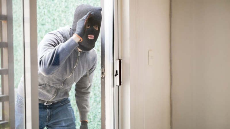 Oğrular evdə ilk yoxladıqları 13 yeri açıqladı