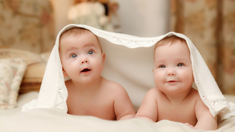 Bir ildə ölkədə neçə uşaq doğulub?