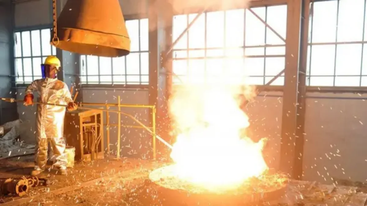 Poladəritmə sexində partlayış, 3 fəhlə xəsarət aldı