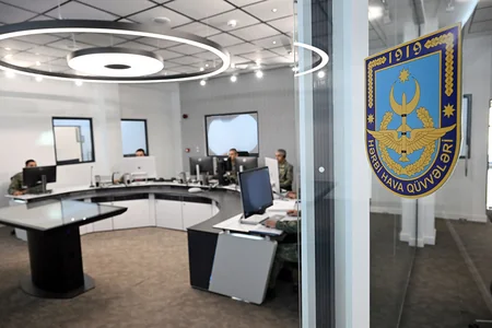 Zakir Həsənov hava hücumundan müdafiə bölmələrinin fəaliyyətini yoxlayıb