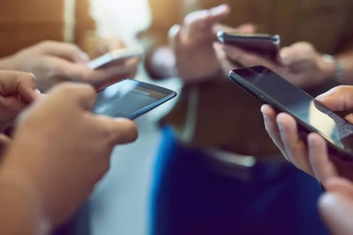 Ermənistanmənşəli tətbiqlərdən istifadə edənlərə xəbərdarlıq (VİDEO)