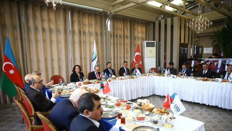 UİD Azərbaycan tərəfindən səhər yeməyi proqramı təşkil olundu (FOTO)