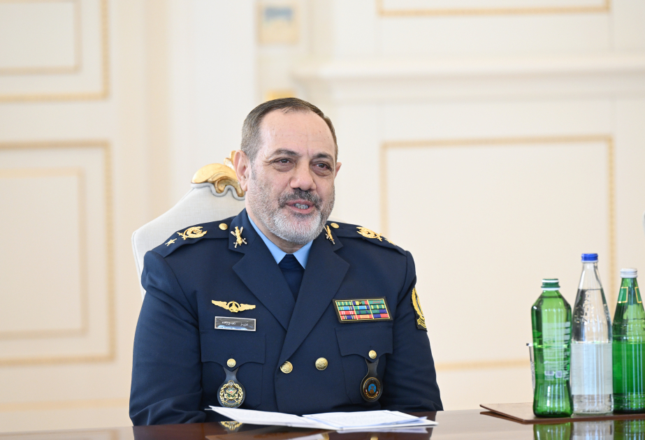 Prezident İranın müdafiə və silahlı qüvvələrə dəstək nazirini qəbul etdi (FOTO)