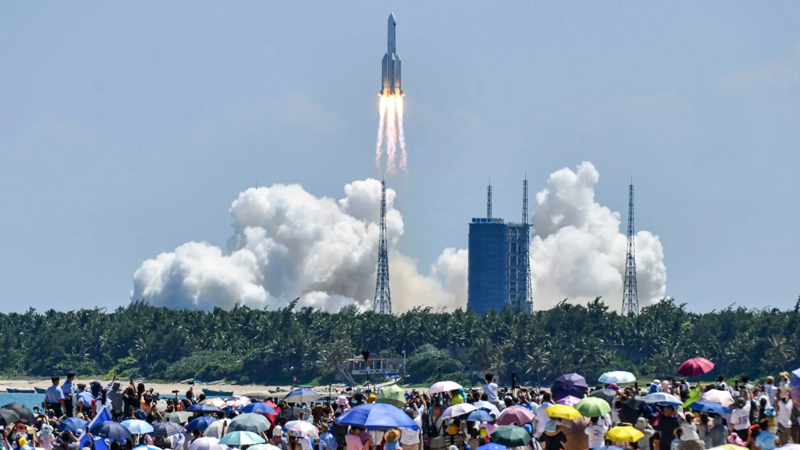 Çin aşağı orbitdə 203 min peyk yerləşdirmək istəyir, amma bir şərt var