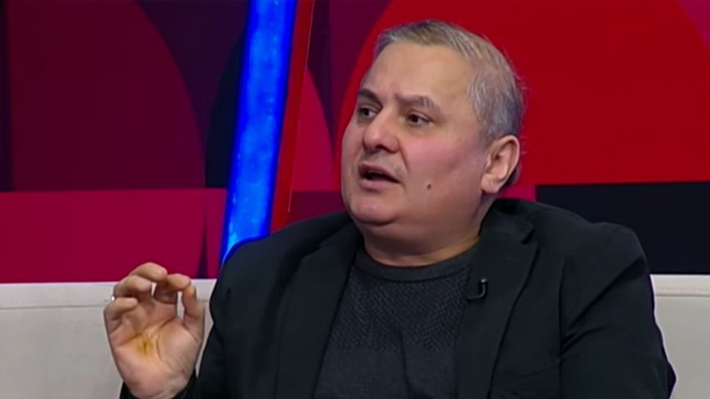 Həmin müğənniləri toylarına çağıranlar sonra televiziyaları tənqid edirlər - Kulturoloq