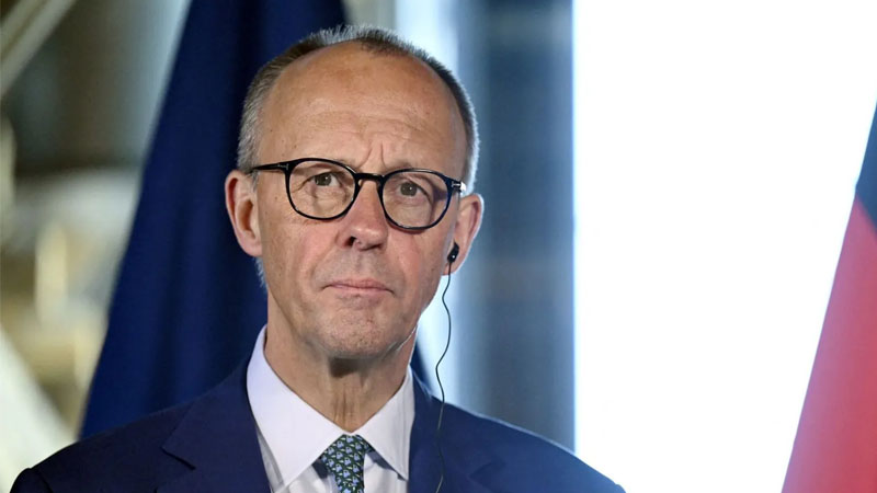 Almaniyada təqaüdçü Baş naziri “Pinokyo”ya bənzətdi  - Araşdırma başlandı