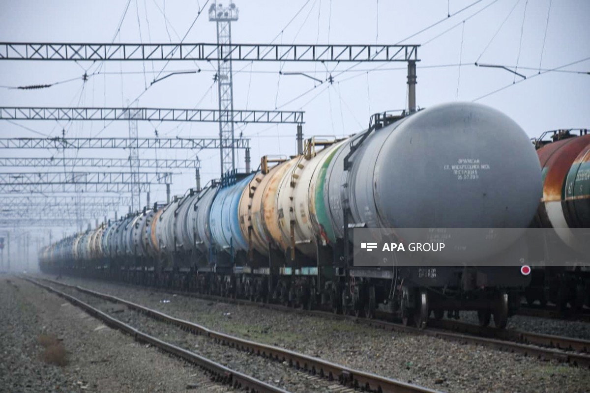 Ermənistana neft məhsullarının növbəti partiyası Bakıdan yola salınır (FOTO)