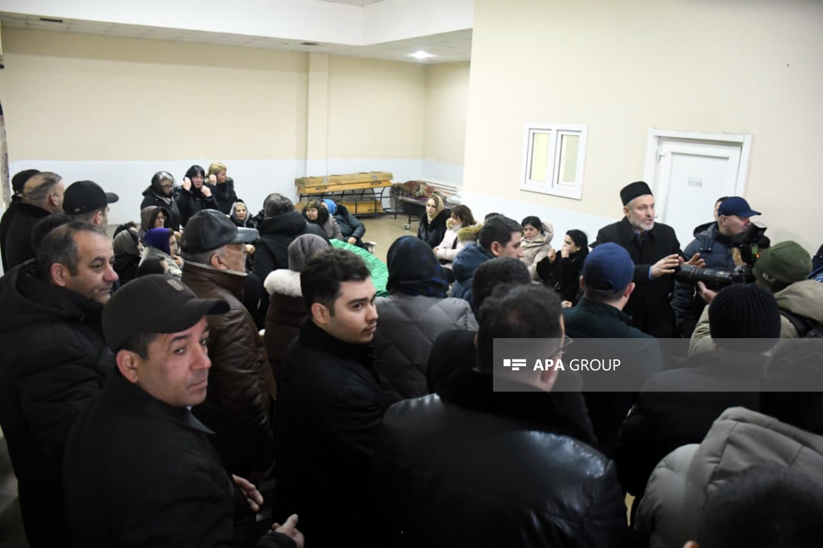 Fəzail Ağamalı dəfn edildi (FOTO)