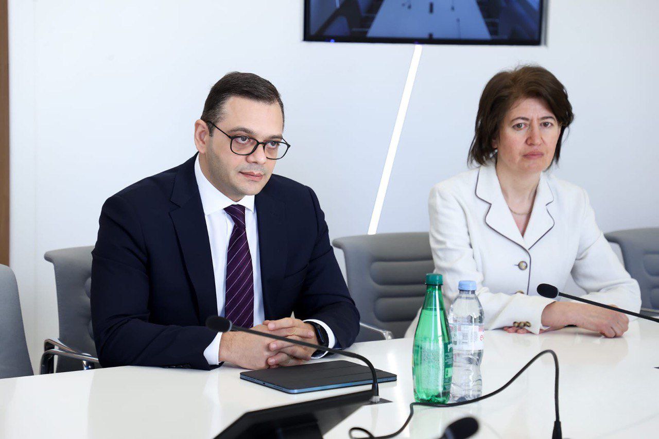 Azərbaycan və Ermənistan XİN rəhbərlərinin müavinləri Cenevrədə görüşdü (FOTO)