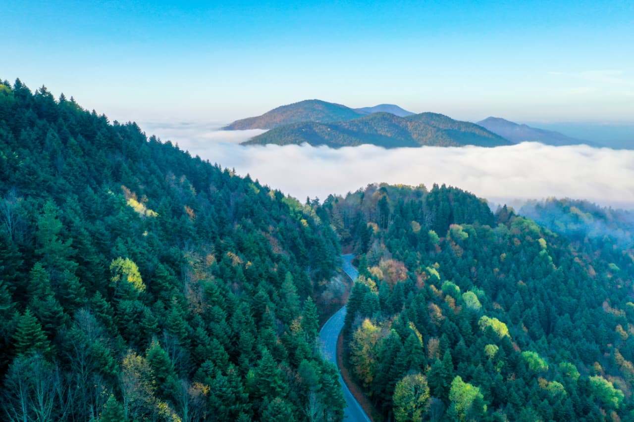 Qışın sağlamlıq mövsümünə çevrildiyi məkan: Türkiyəni bir də belə kəşf edin