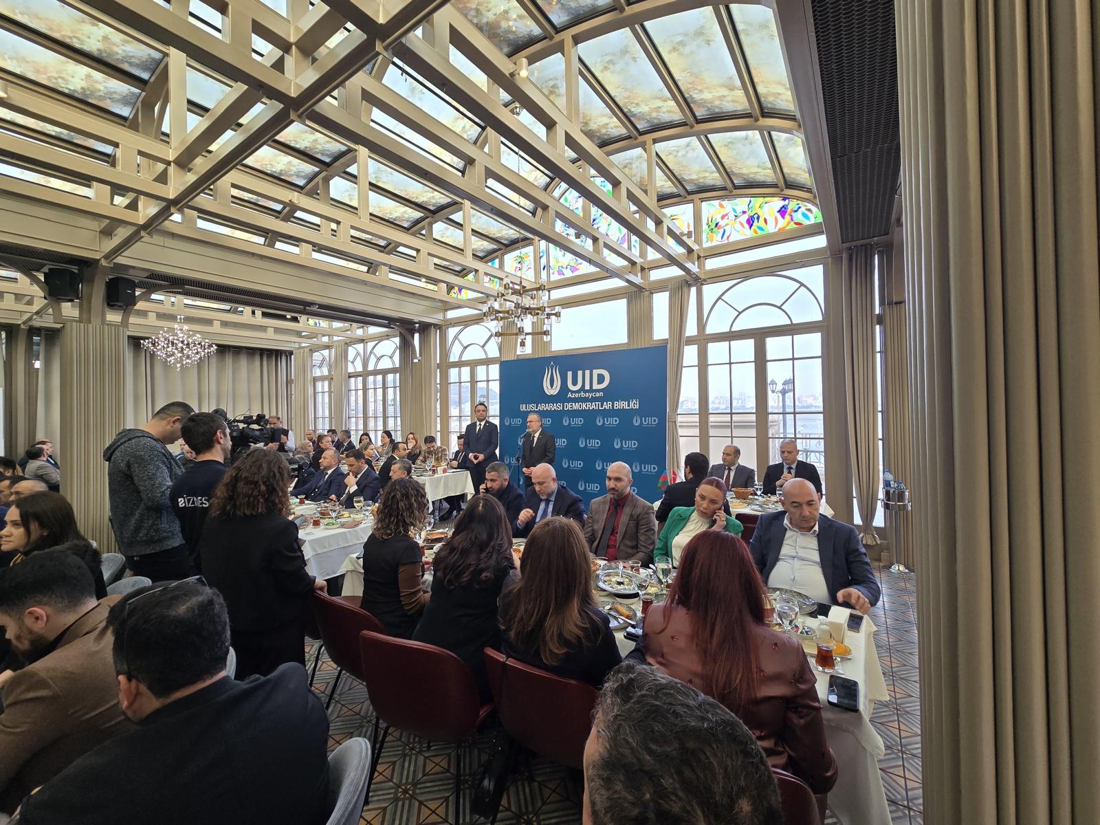 UİD Azərbaycan tərəfindən səhər yeməyi proqramı təşkil olundu (FOTO)