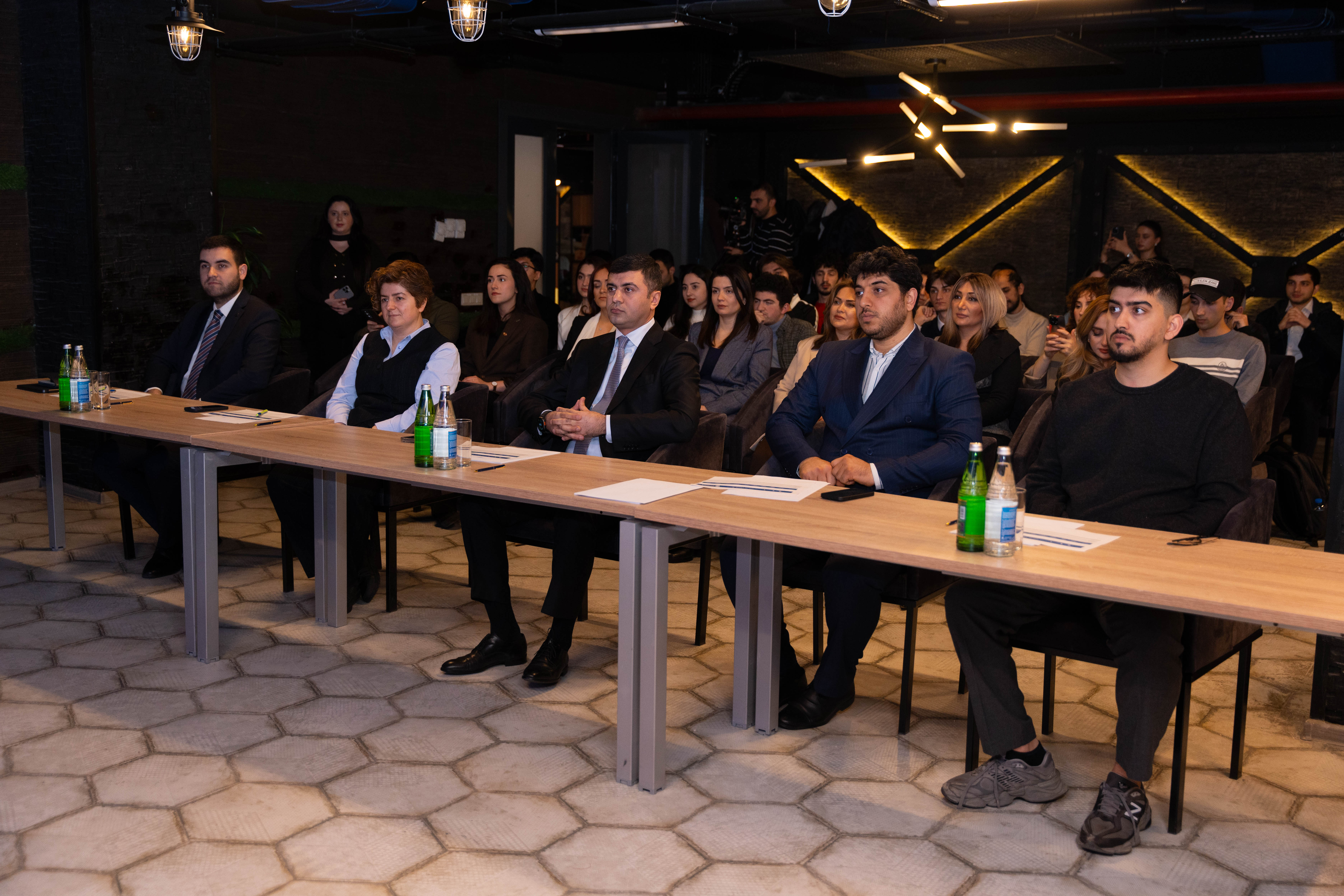 Expressbankın sponsorluğu ilə 