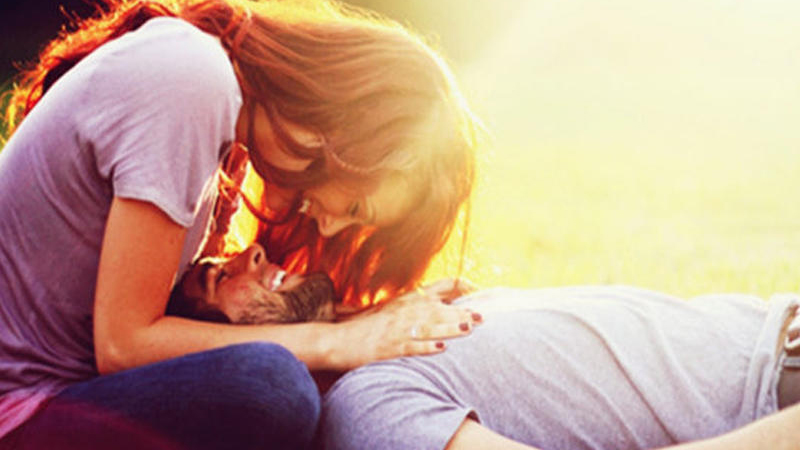 Kişilər daha tez aşiq olur: Alimlərin məşhur mifləri təkzib etdi