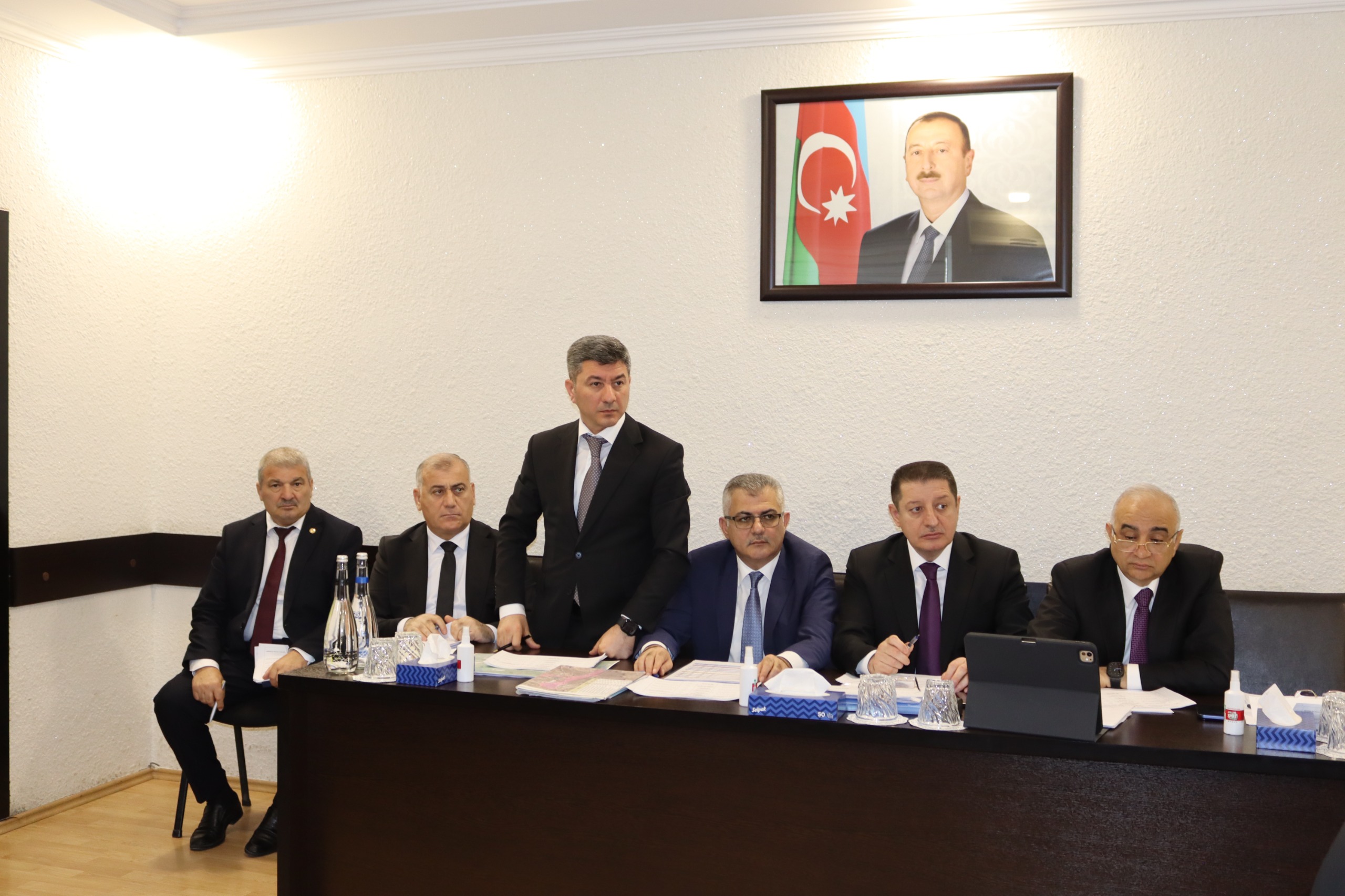 Zaur Mikayılov Abşeronda vətəndaşlarla görüşdü (FOTO)