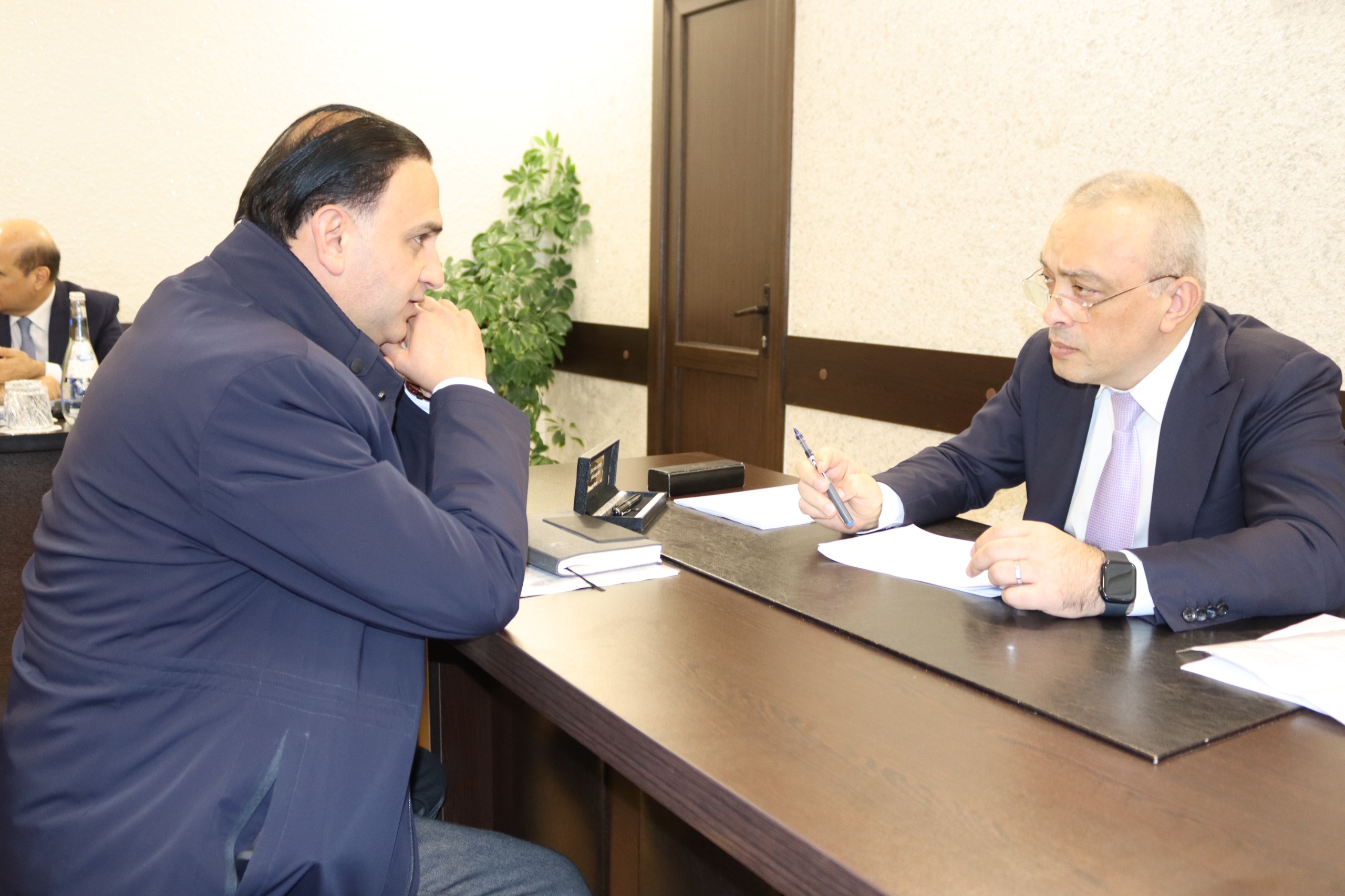 Zaur Mikayılov Abşeronda vətəndaşlarla görüşdü (FOTO)