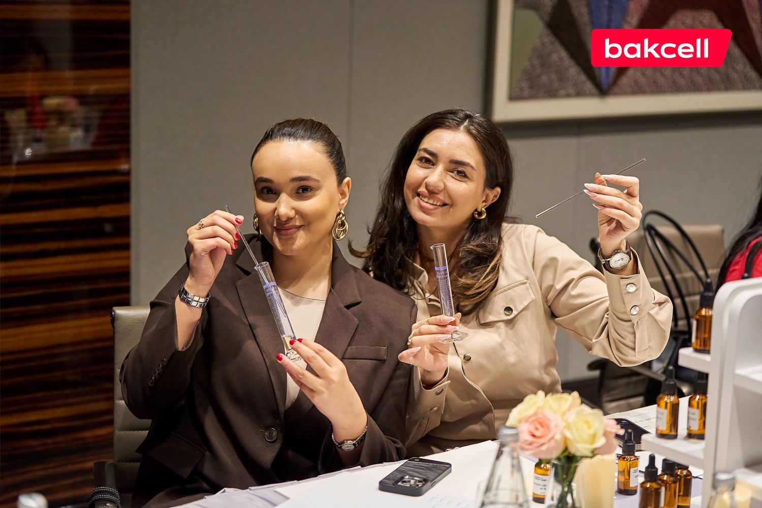 Bakcell 8 Martı xanım jurnalistlərlə birgə qeyd etdi (FOTO)