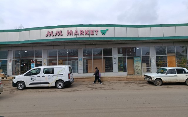 Bu marketdə vaxtı keçmiş məhsullar aşkarlandı (FOTO)