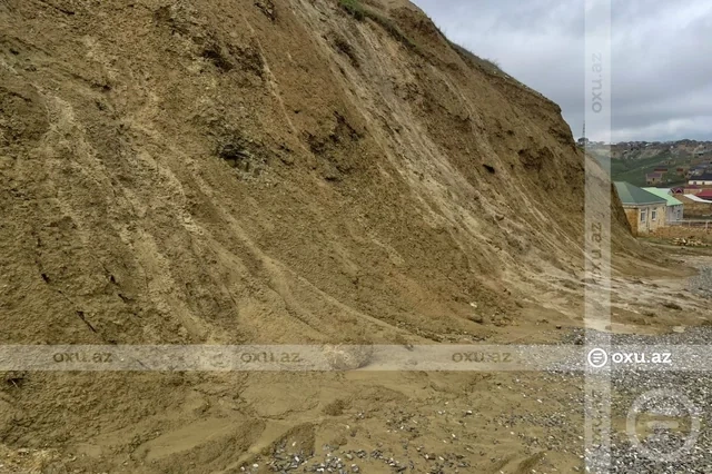 Qobuda sürüşmə baş verdi (FOTO)