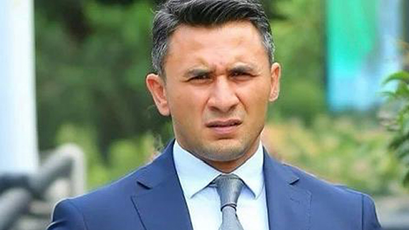 Seyfəddin Dəmirlini aldadıb 400 min almaq istəyiblər