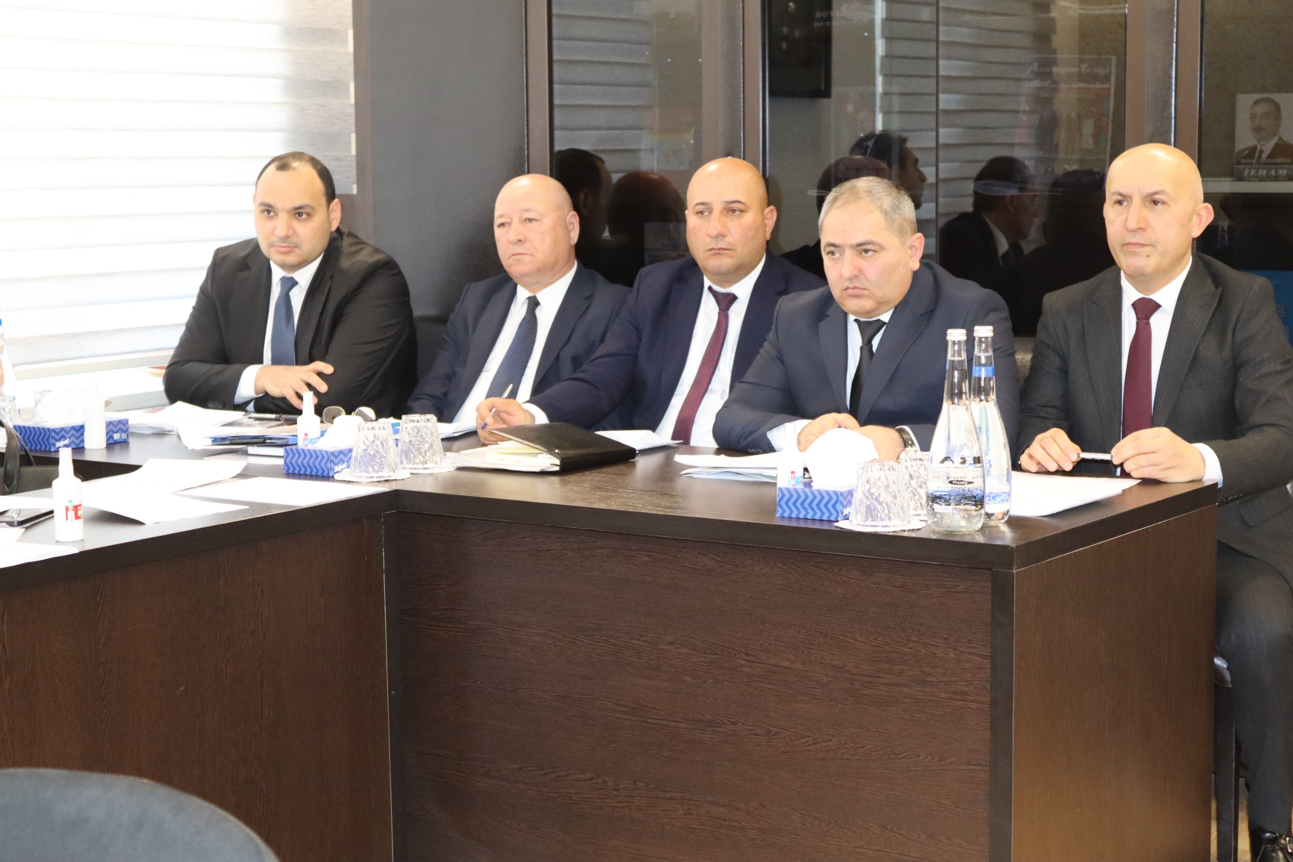 Zaur Mikayılov Abşeronda vətəndaşlarla görüşdü (FOTO)