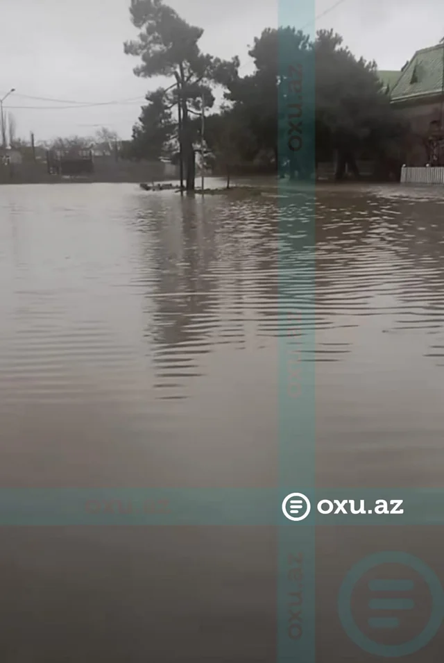 Yağış şimal rayonlarında fəsad törətdi: Xudat və Şabranı su basdı