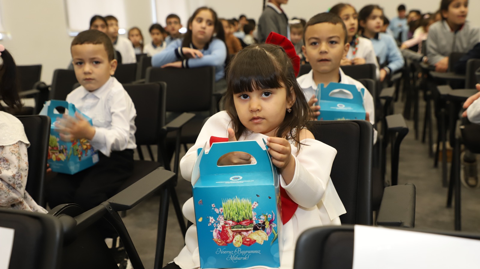 AHİK uşaqlar üçün bayram tədbirləri təşkil edir (FOTO)
