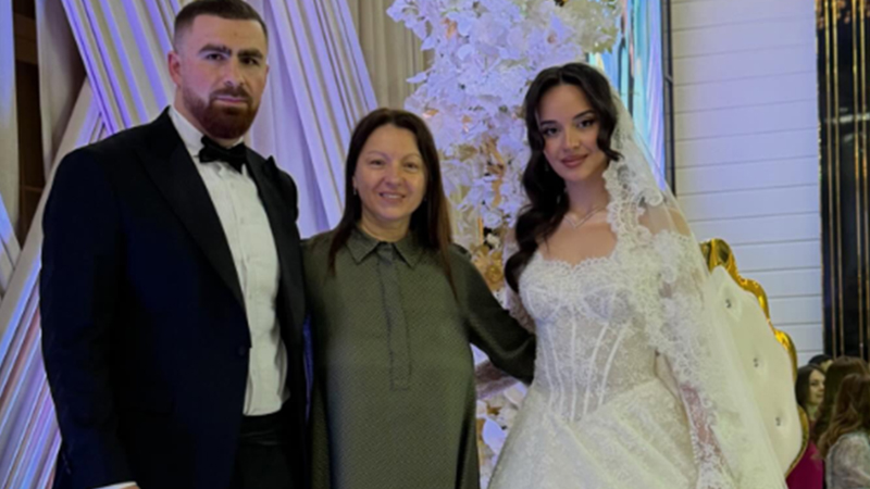 Millimizin üzvü evləndi (FOTO)