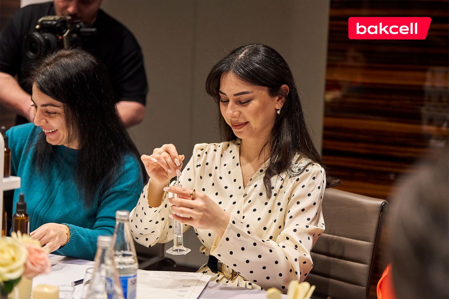 Bakcell 8 Martı xanım jurnalistlərlə birgə qeyd etdi (FOTO)