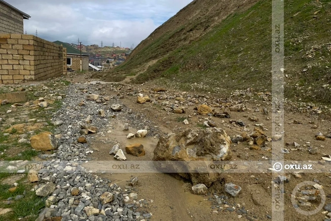 Qobuda sürüşmə baş verdi (FOTO)