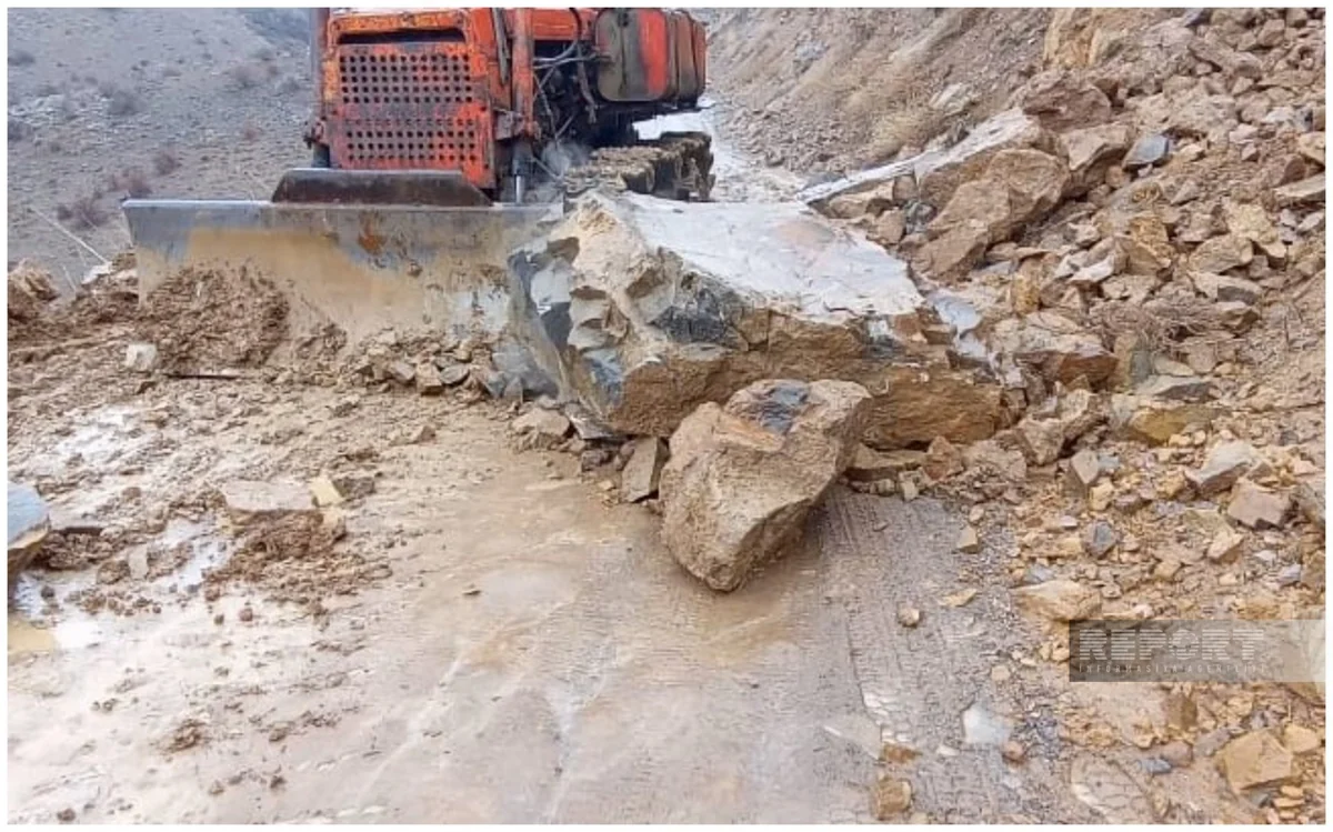 Ordubadda qaya uçqunu oldu (FOTO)