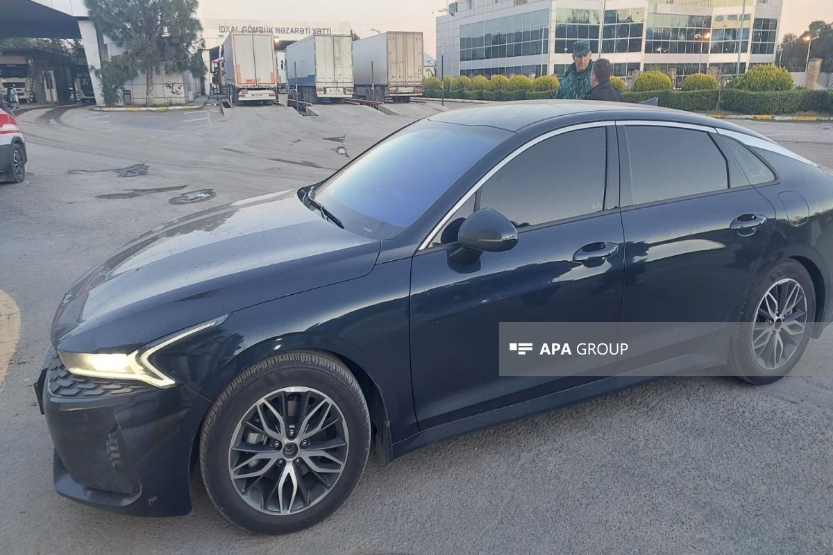 Rusiyanın İrandakı səfirliyinin əməkdaşları Azərbaycan sərhədi ilə təxliyə olundu (FOTO)